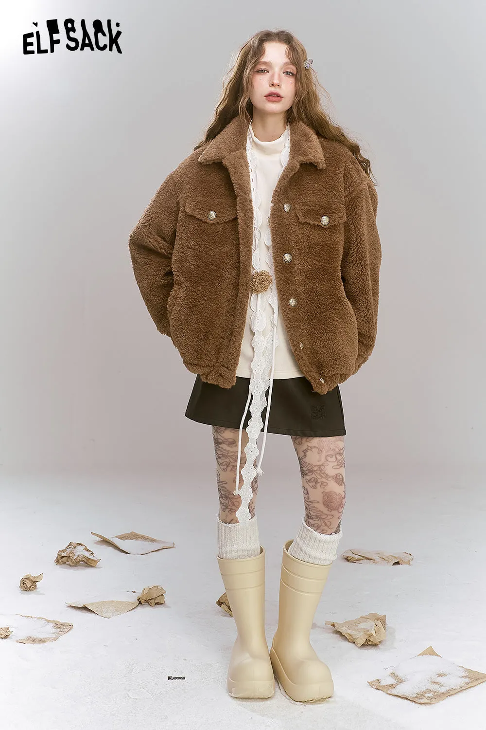 ELFSACK 2024 Winter New Arrivals Retro Sweet Cool Plush Single breasted Short Warm Thick Coat for Women